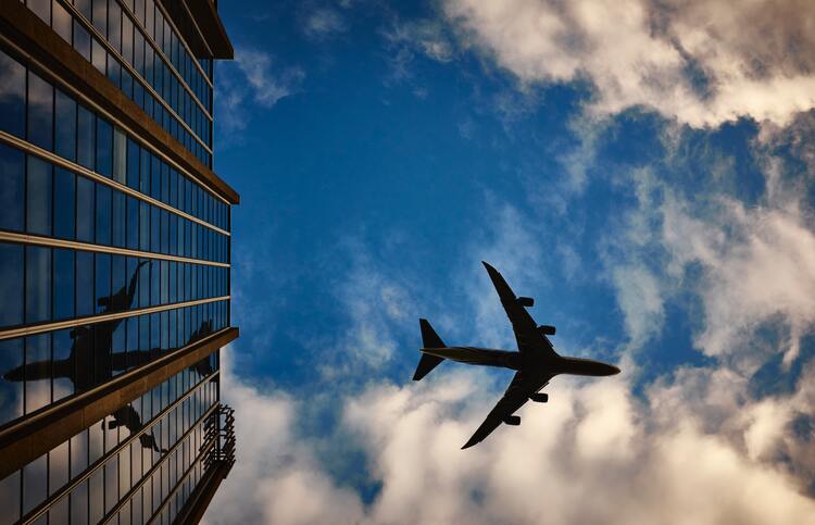 Airplane Airport Flying 9482